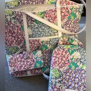 Vera Bradley Hydrangea tote & wallet